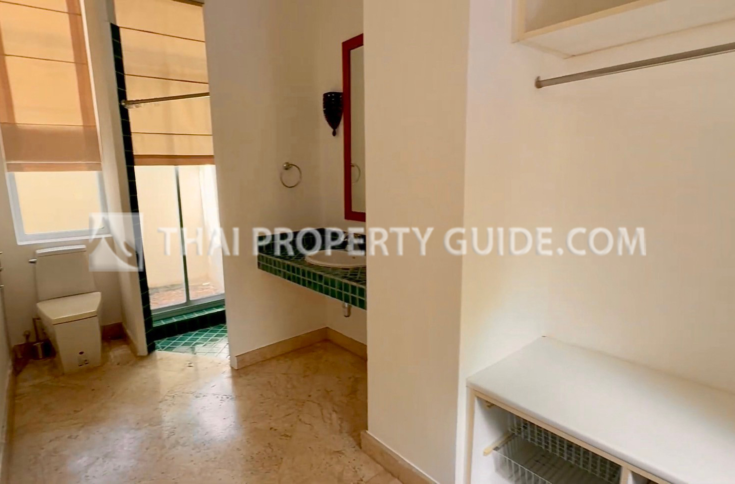 House with Private Pool in Sukhumvit 